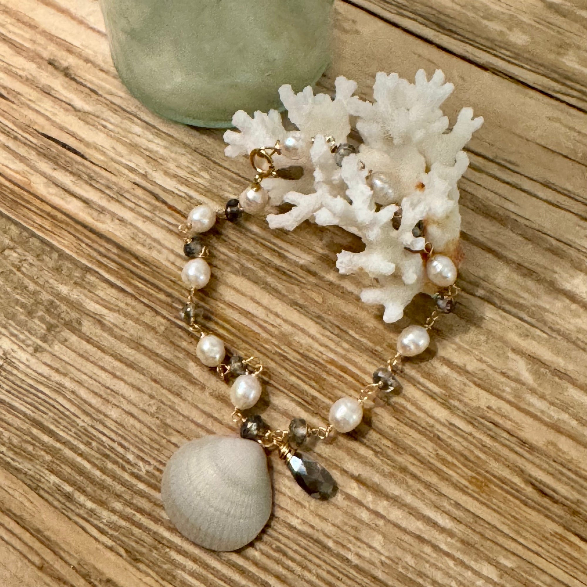 Light Grey Seashell Bracelet