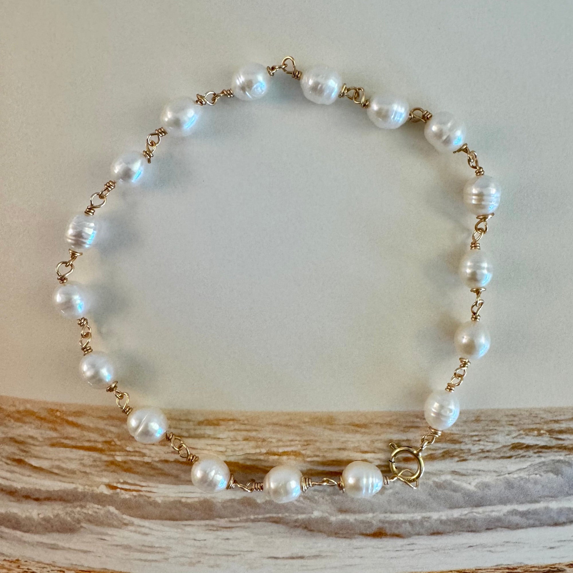 Luminous Pearl Bracelet