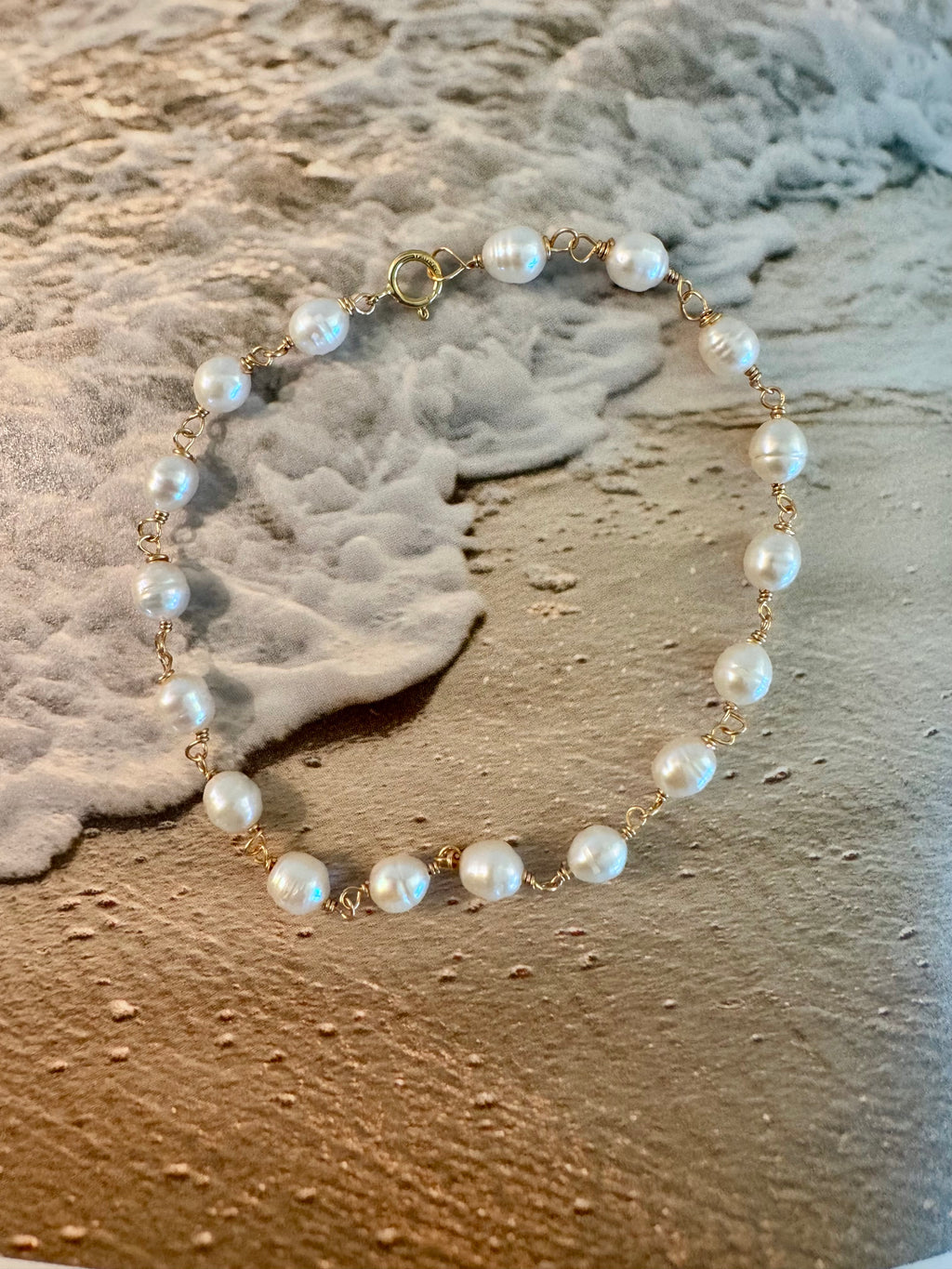 Luminous Pearl Bracelet