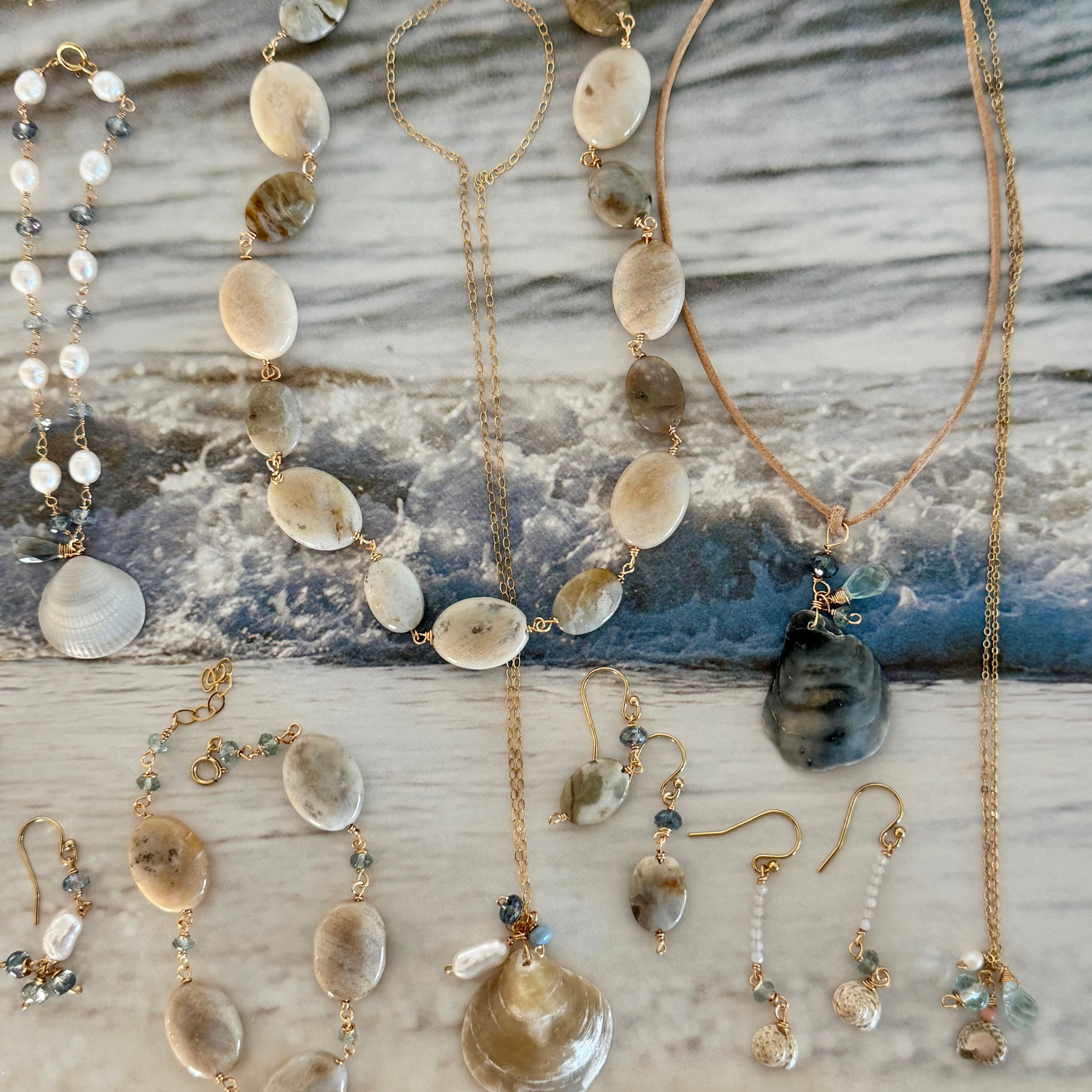 Feelin' Crabby Agate Necklace