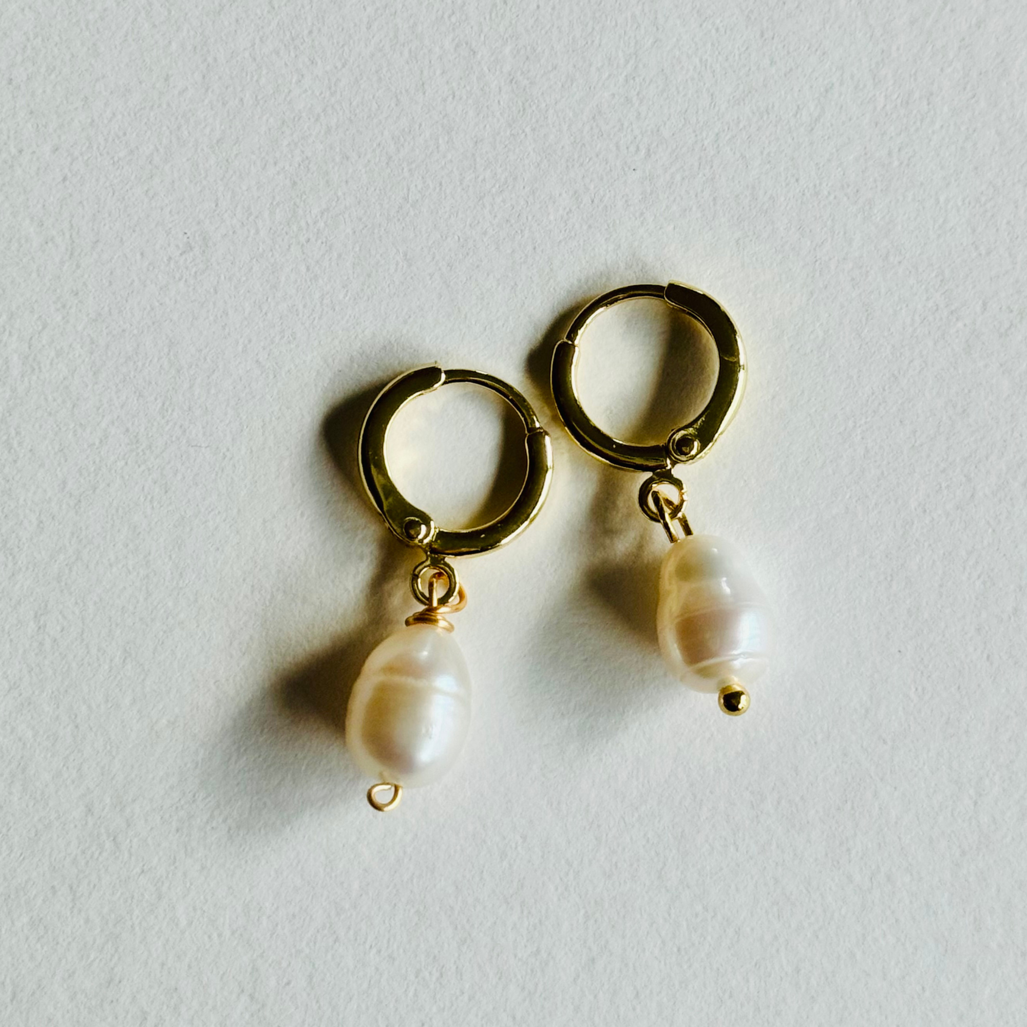 Freshwater Pearl Teardrop Huggie Earrings