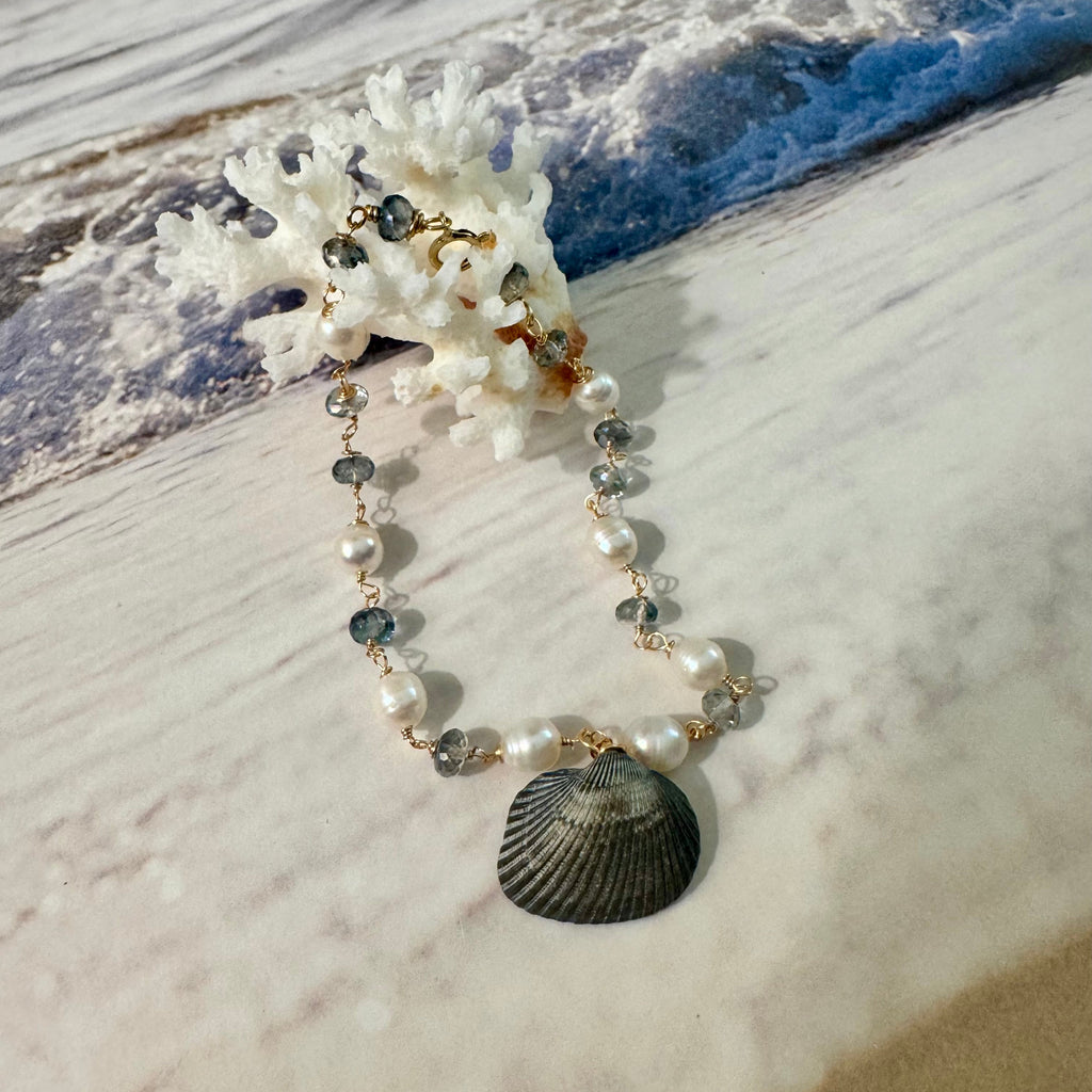 Grey Seas Seashell Bracelet